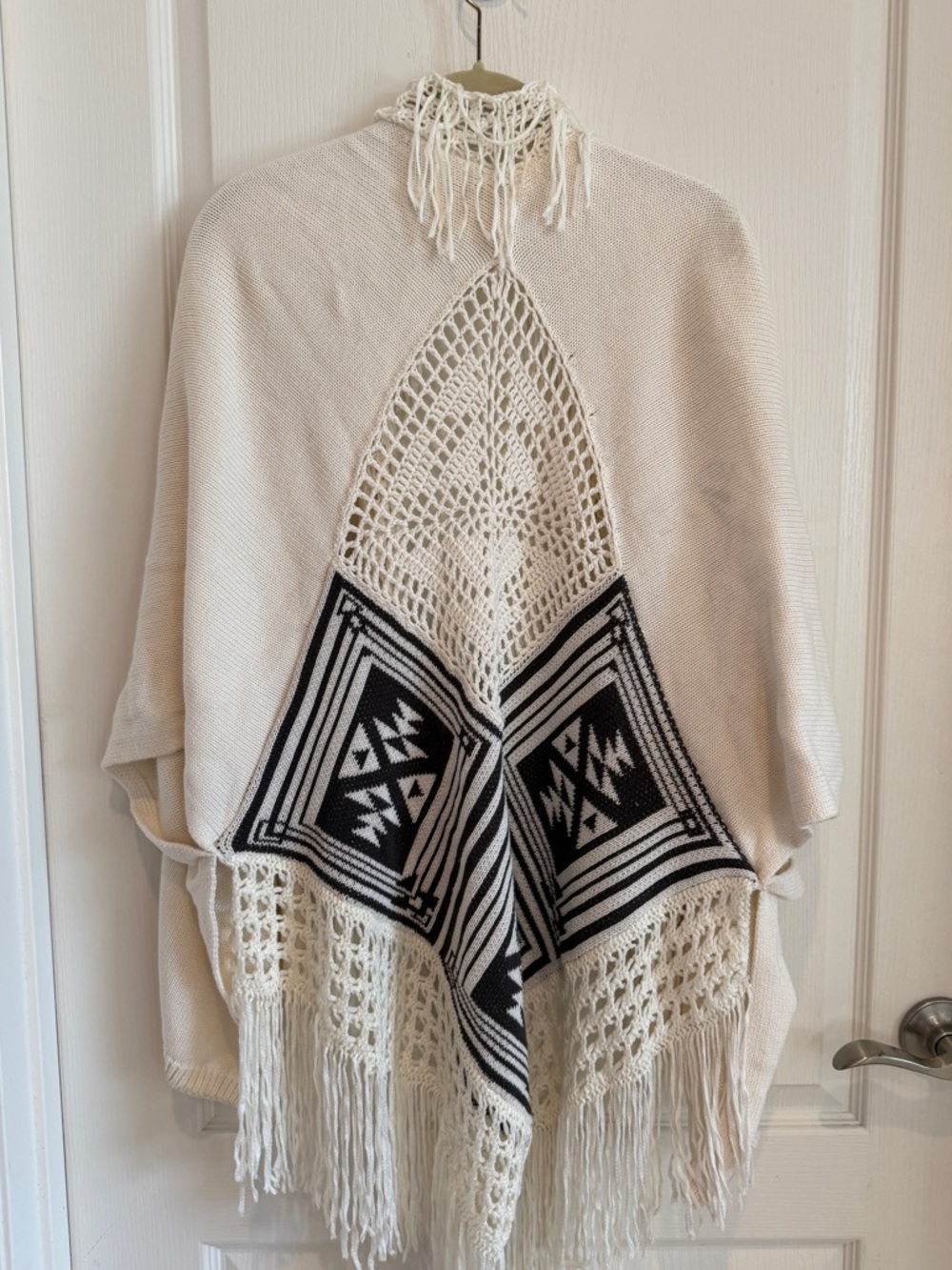 House of Harlow Fringe Kimono Cardigan Boho Poncho One Size Ivory Knit Wrap